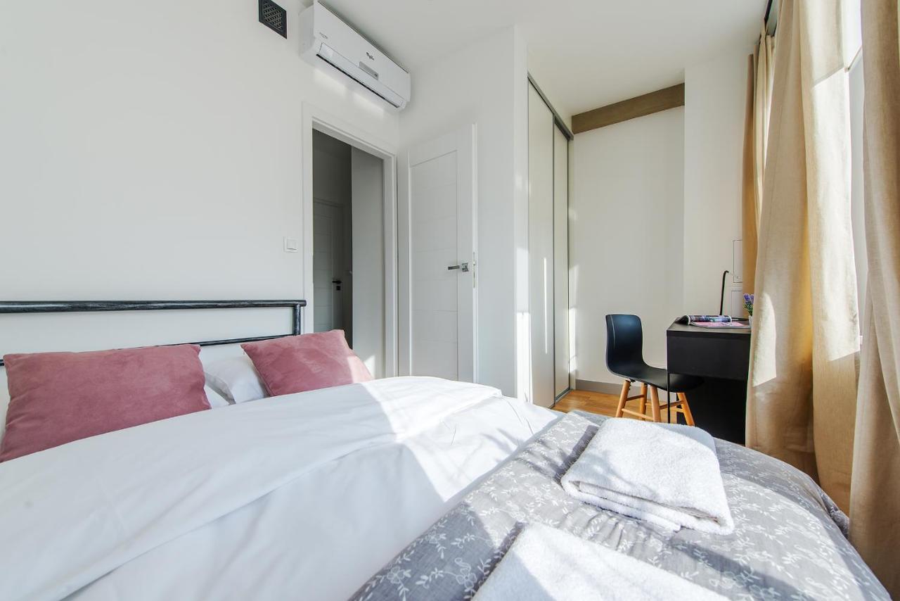 Dworzec Centralny P&O Serviced Apartments Варшава Екстериор снимка